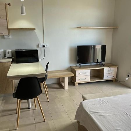 John House Studio No 6 Flic en Flac Экстерьер фото