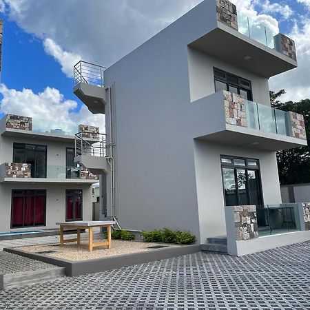 John House Studio No 6 Flic en Flac Экстерьер фото